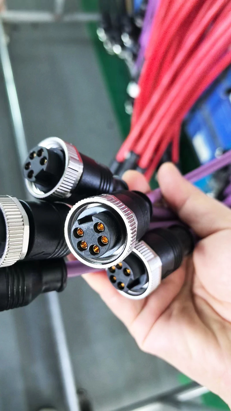 we are a manufacturer of Mini change cable Mini change cable 3