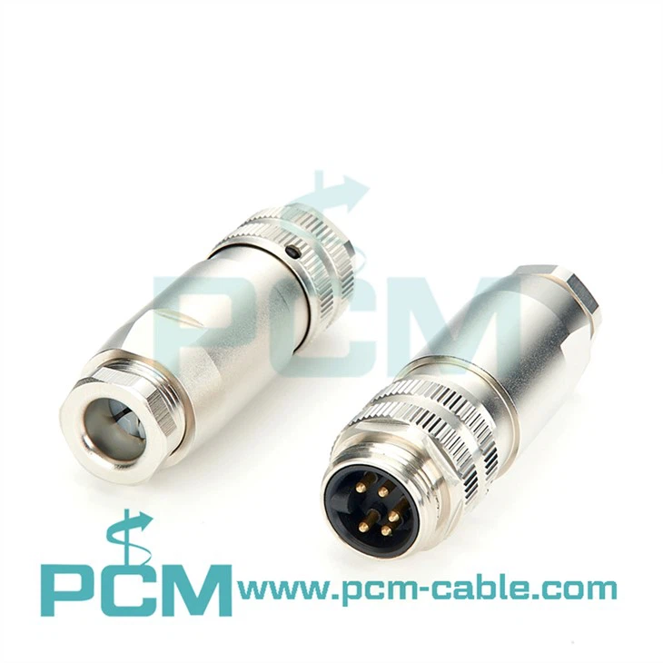 Conector acoplável em campo de minimudança