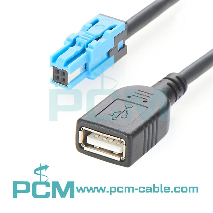 Conector HSC automotivo para o cabo feminino USB para transferência de dados em veículos e fonte de alimentação