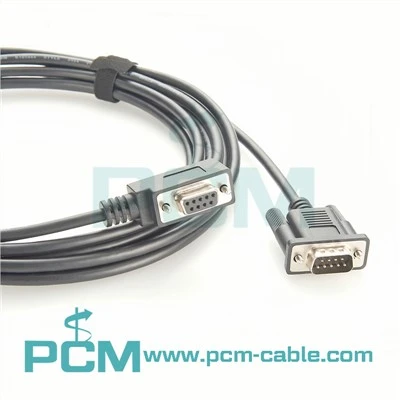 Cabo RS232 DB9 de baixo perfil DB9 direto para DB9 Cabo do ângulo reto feminino